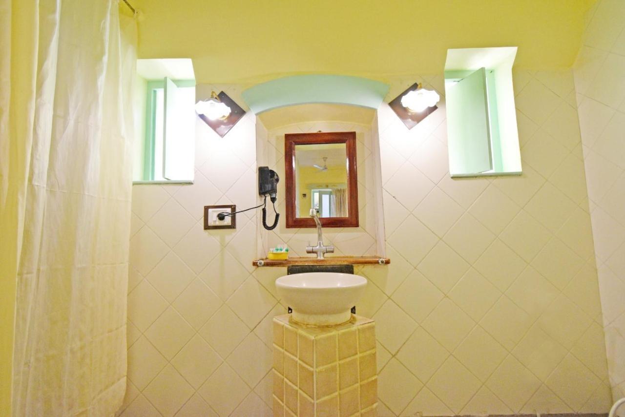 Hotel Villa Des Gouverneurs Ποντισερί Εξωτερικό φωτογραφία