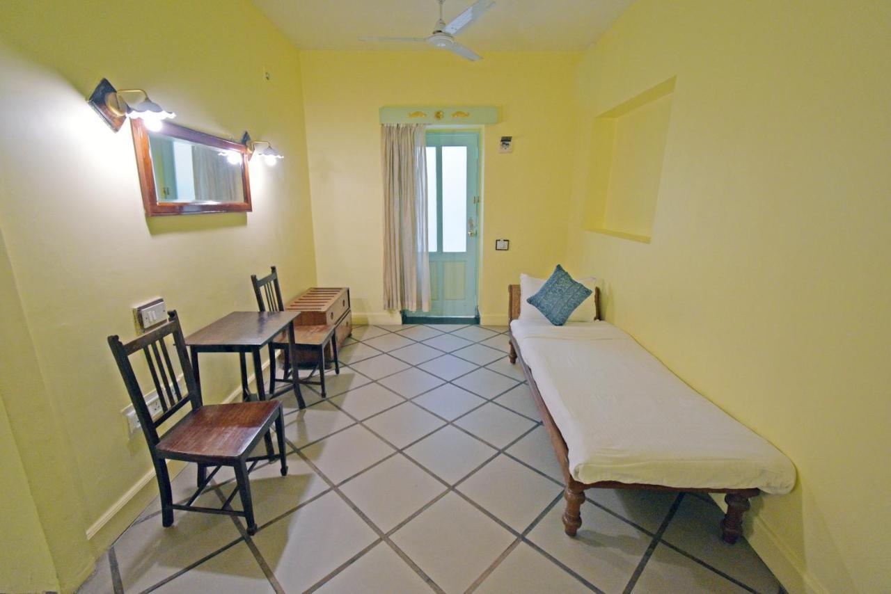 Hotel Villa Des Gouverneurs Ποντισερί Εξωτερικό φωτογραφία
