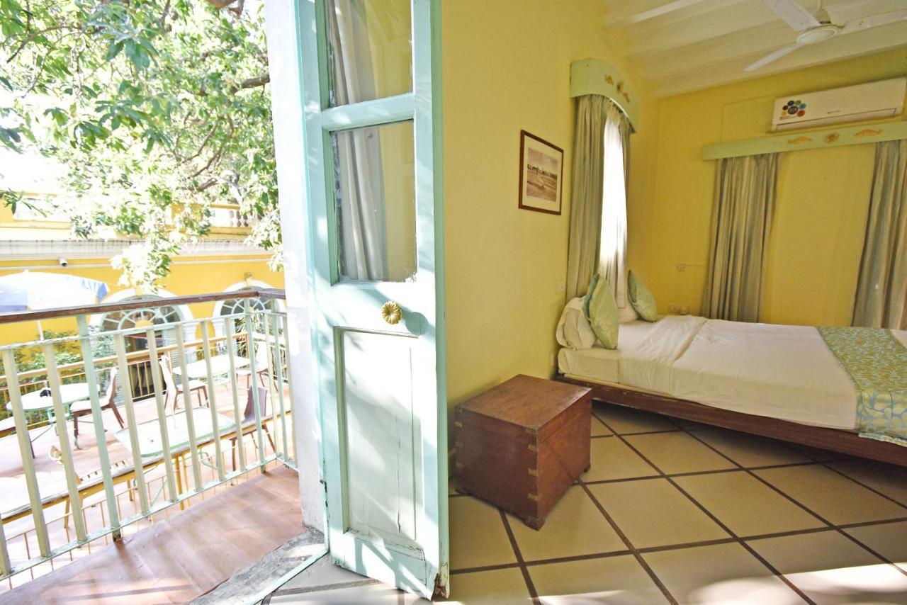 Hotel Villa Des Gouverneurs Ποντισερί Εξωτερικό φωτογραφία