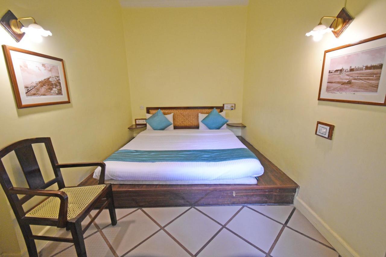 Hotel Villa Des Gouverneurs Ποντισερί Εξωτερικό φωτογραφία