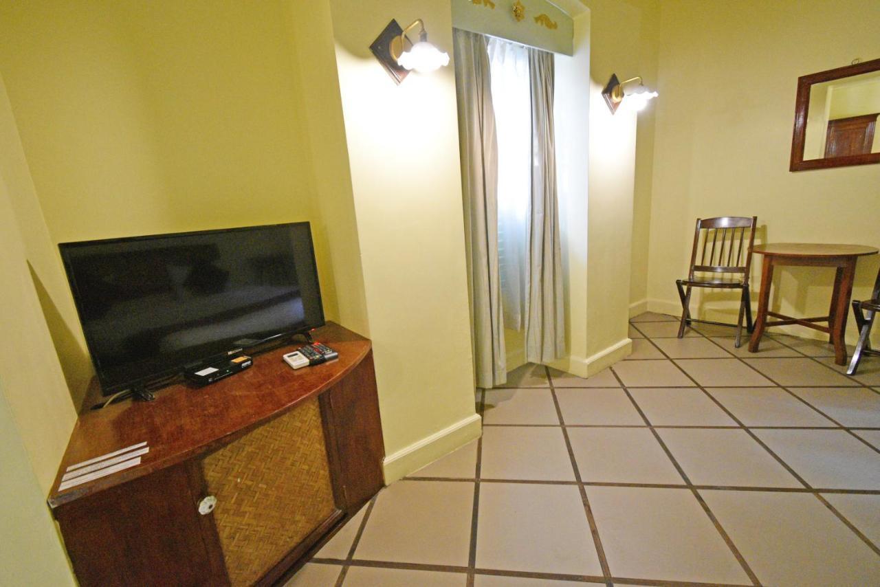 Hotel Villa Des Gouverneurs Ποντισερί Εξωτερικό φωτογραφία