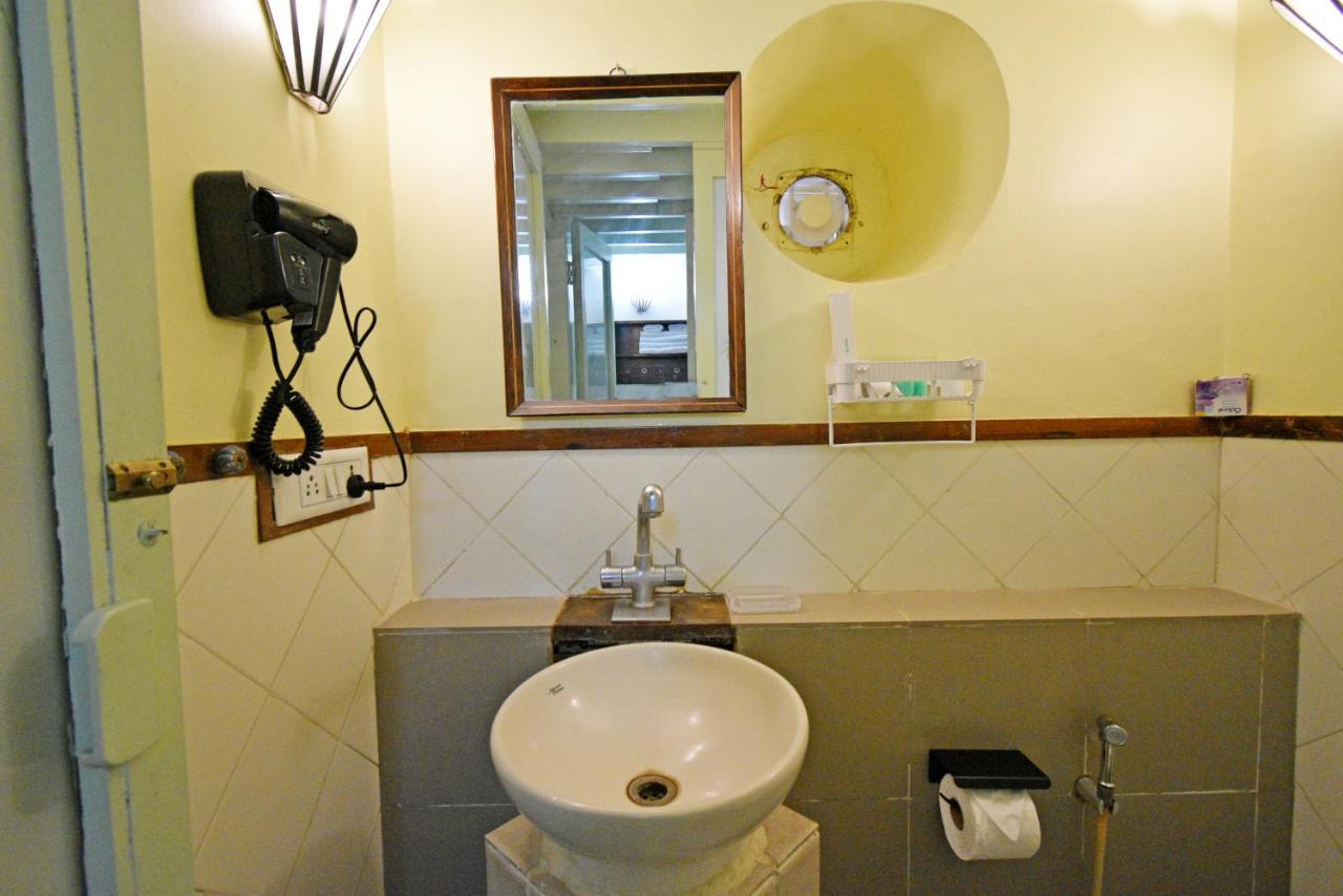Hotel Villa Des Gouverneurs Ποντισερί Εξωτερικό φωτογραφία